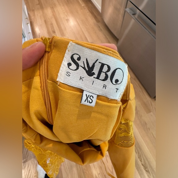 Sabo Skirt Lace Back Mini Dress in Mustard Yellow- Worn Once! - Picture 5 of 5